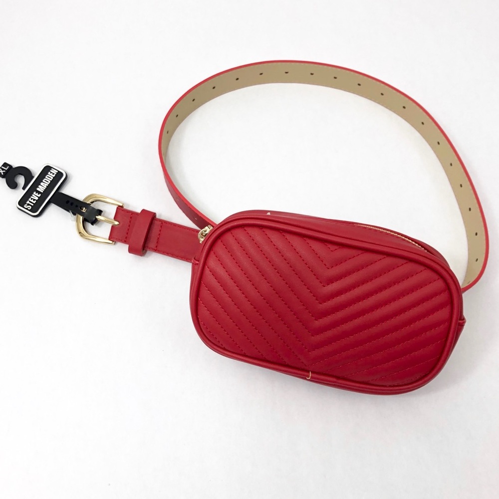 Steve Madden Belt Bag in a size XL